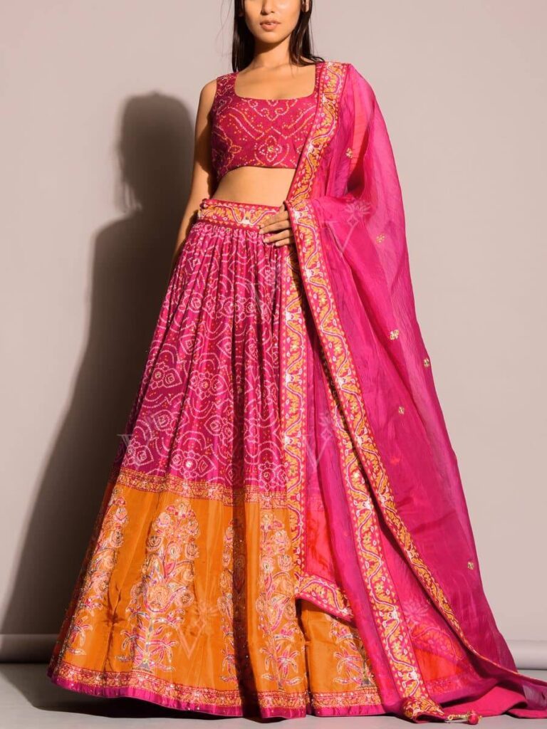 bandhni look lehnga
