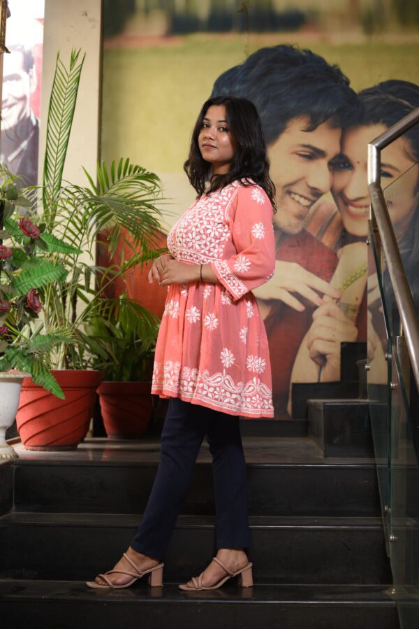 Women chikan kurti