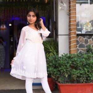 White chikankari kurti - Image 4