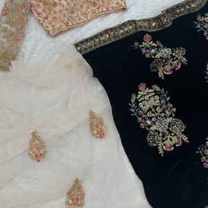 Black Mystique Designer Velvet Saree - Image 6