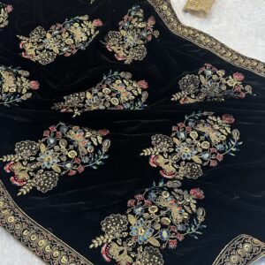 Black Mystique Designer Velvet Saree - Image 7