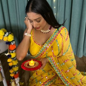 Yellow festive saree - Image 5