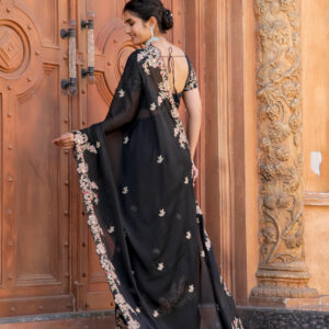 Midnight Enchantress Silk Saree - Image 7
